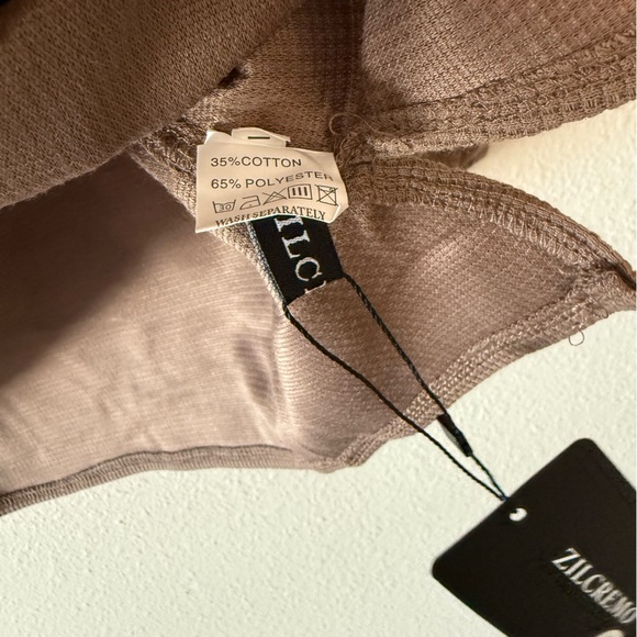 NWT Collard Waffle Knit Long Sleeve - Picture 3 of 4